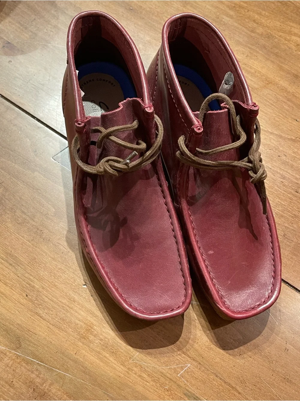 Clarks Men's Burgundy Leather Chukka Boots